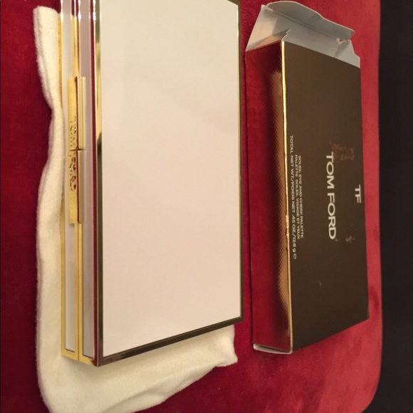 Tom Ford Soleil eye and cheek palatte in its white case. No box included - Picture 4 of 6
